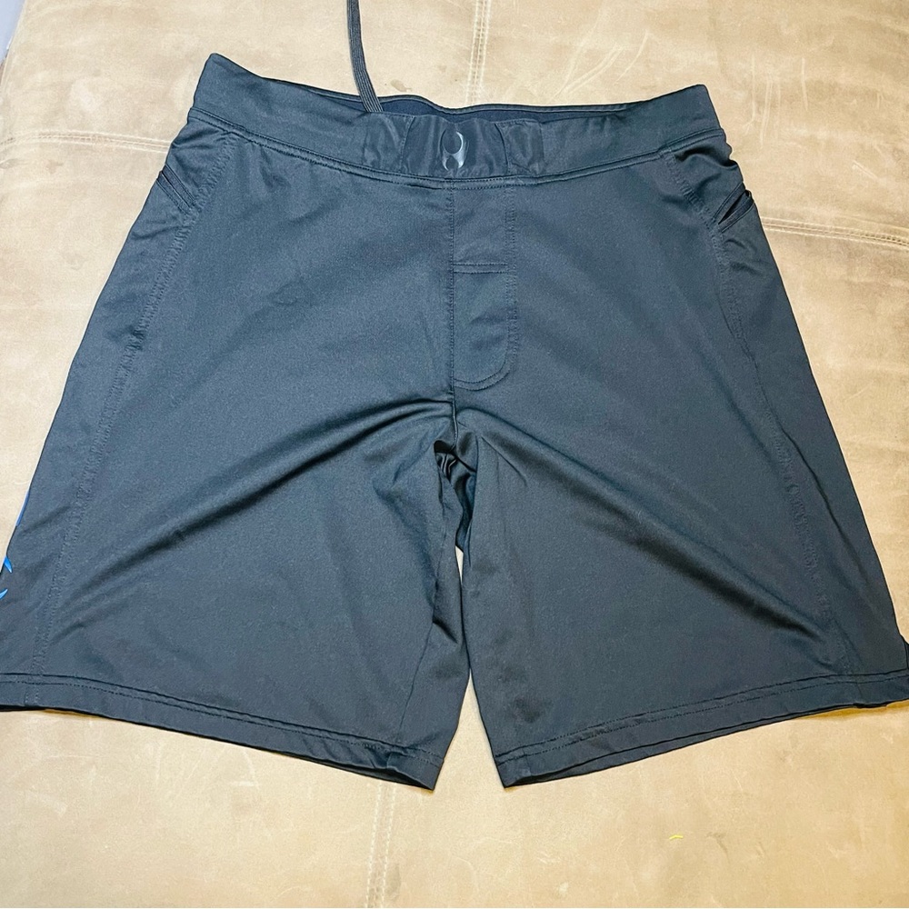 Men’s Hylete Athletic Shorts Size Medium Above Knee